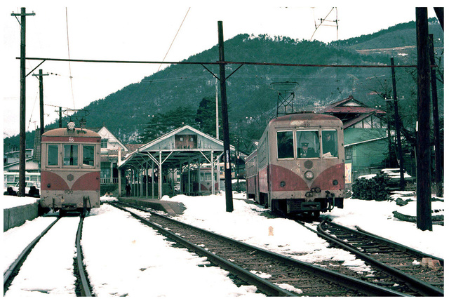 花巻電鉄鉄道線のモハ28: 連写2眼×2.5・ローカル私鉄を訪ねた日々(Yahoo!ブログから移行)